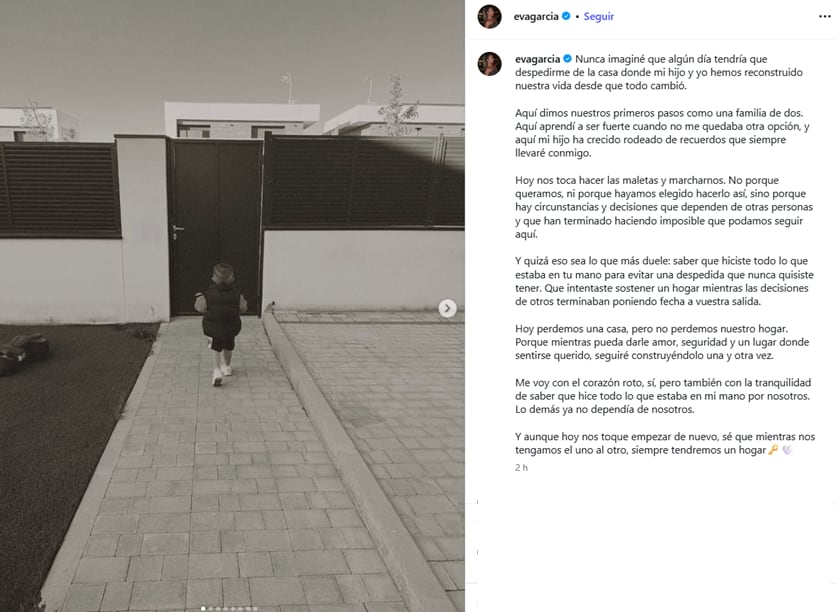 La joven de 21 años compartió una serie de imágenes en blanco y negro con las que dejó ver valijas y cosas embaladas para llevar a cabo la mudanza (Foto: Captura Instagram/@evagarcia)