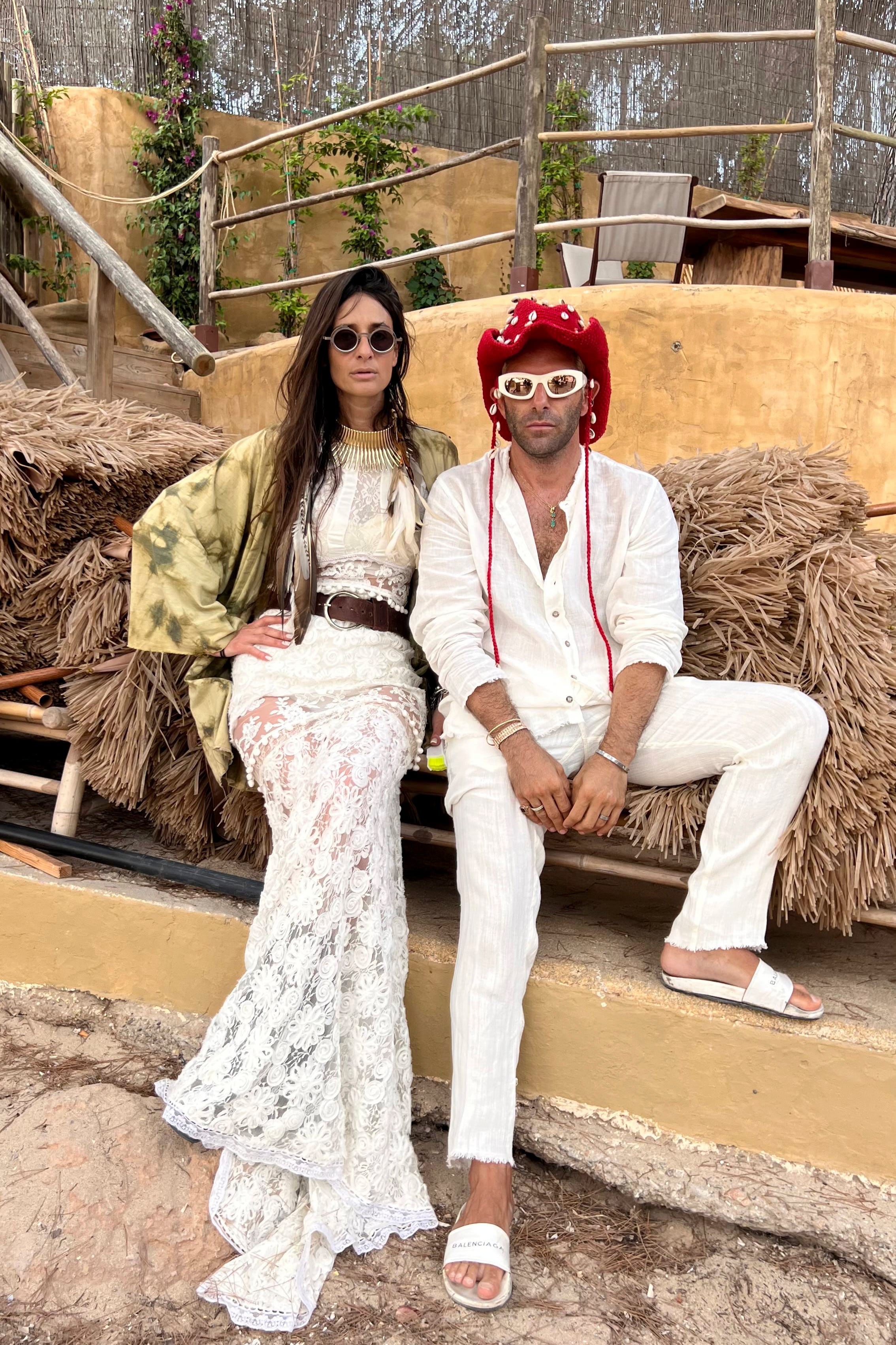 Junto a su amigo Nicolás Pesce Freijo, que se encargó de la producción y el styling del shooting y que es su compañero de aventuras en el vereano europeo, en la Semana de la Moda de París y en Punta del Este