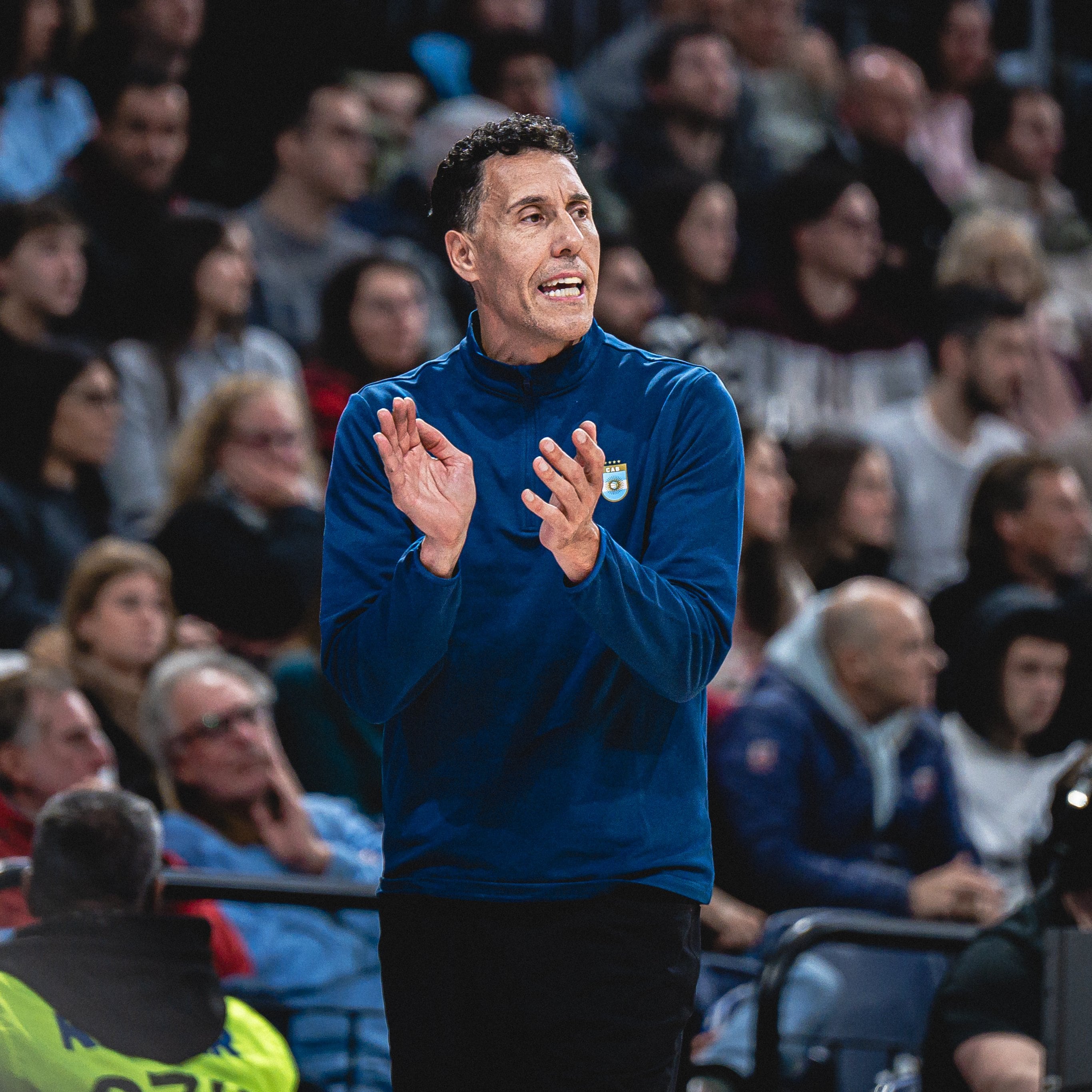Pablo Prigioni trabaja con lo que puede, y cuando tiene lo mejor, no suele fallar