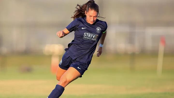 La futbolista venezolana afirmó que pasó ocho días sin ducharse ni cambiarse de ropa en la oficina de Miramar