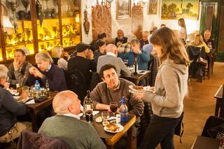 El club no pasa de moda: 4 buffets para comer rico, abundante y a buen precio