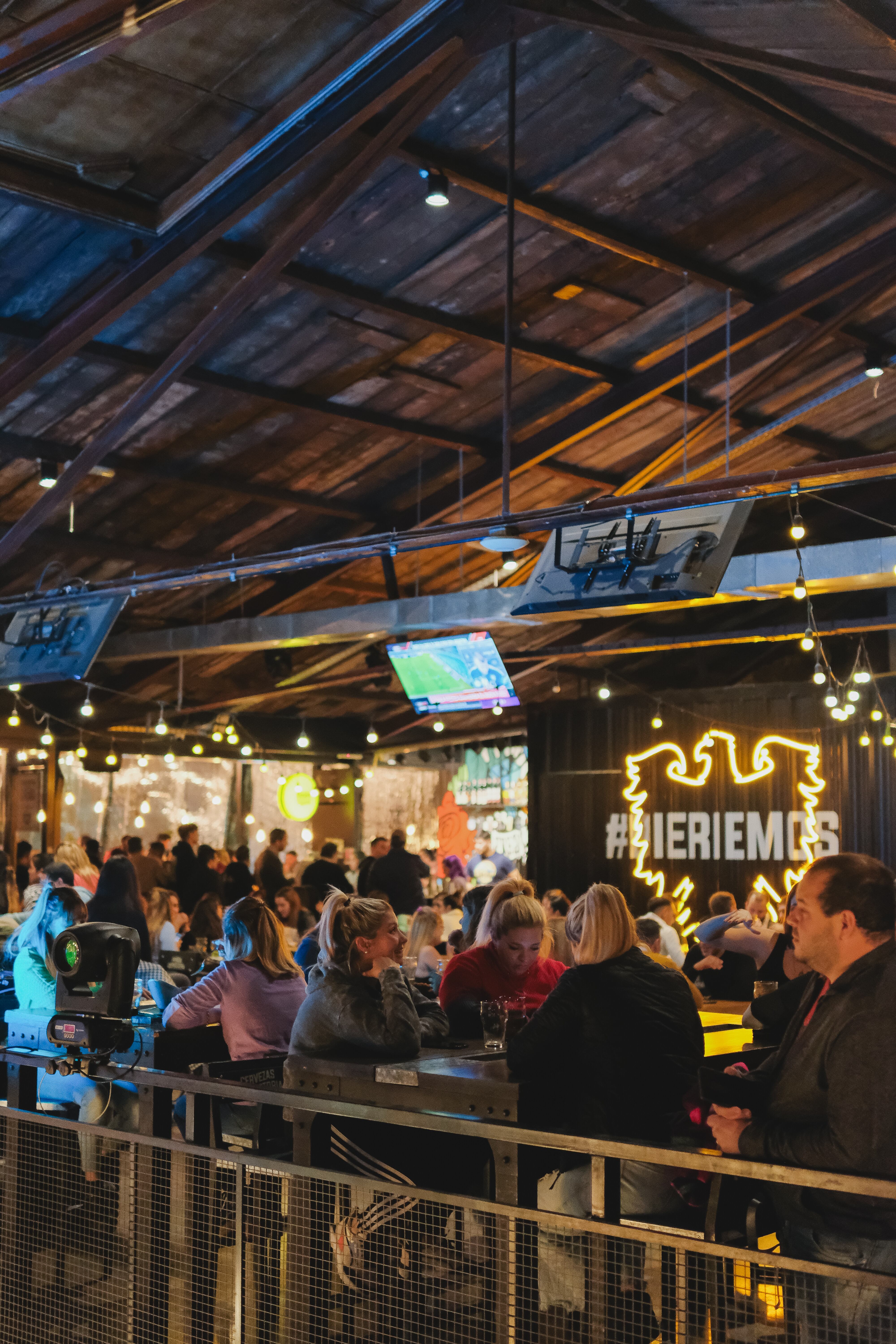 El polo gastronómico tiene una variada oferta de cervecería