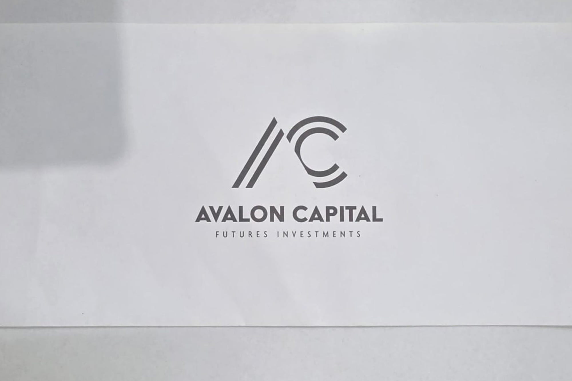 Avalon Capital Futures Investments, la firma de los dos sospechosos