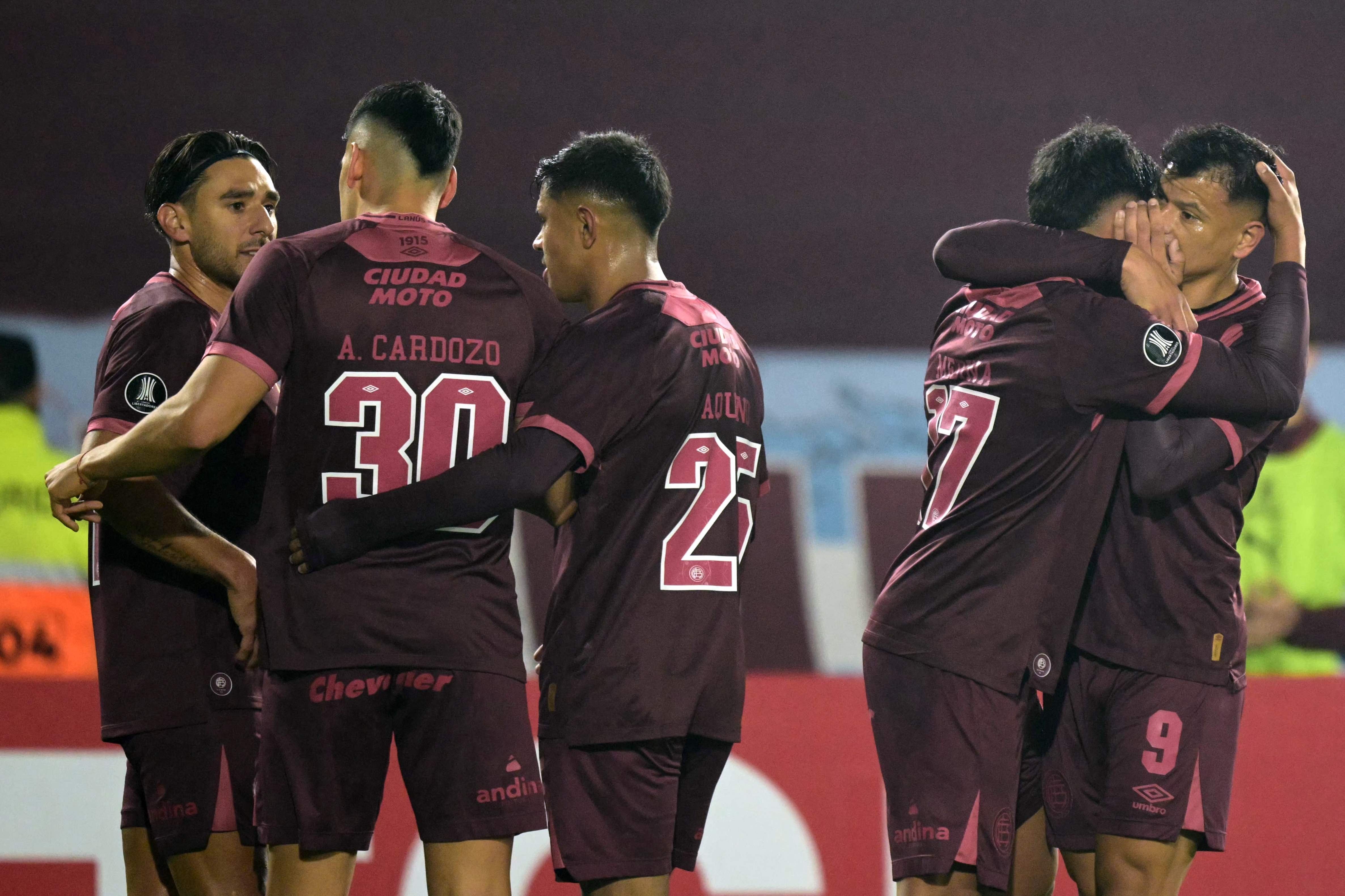 Lanús, tercero en su grupo en la Copa Libertadores, jugará en 16vos de final ante Cienciano