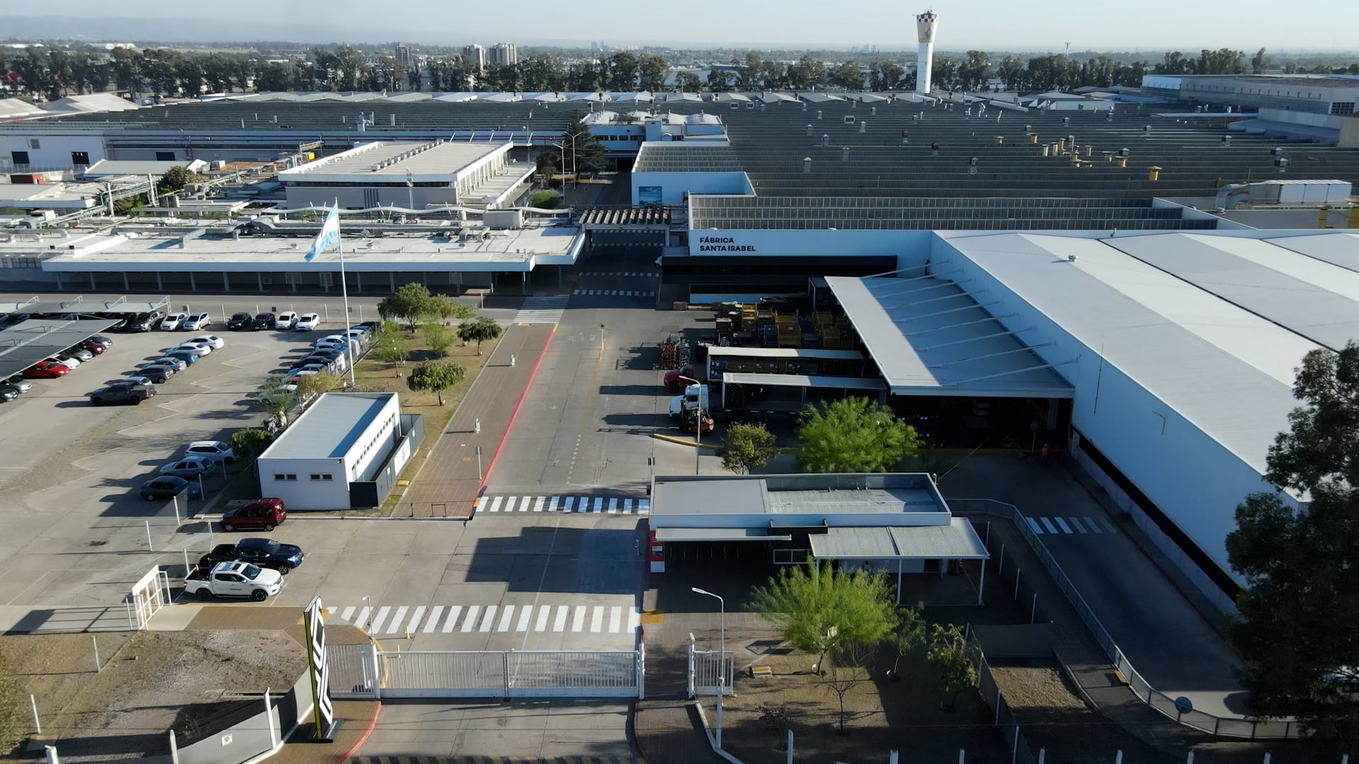 En octubre de 2025 Nissan dejó de fabricar en el país al abandonar la planta de Santa Isabel