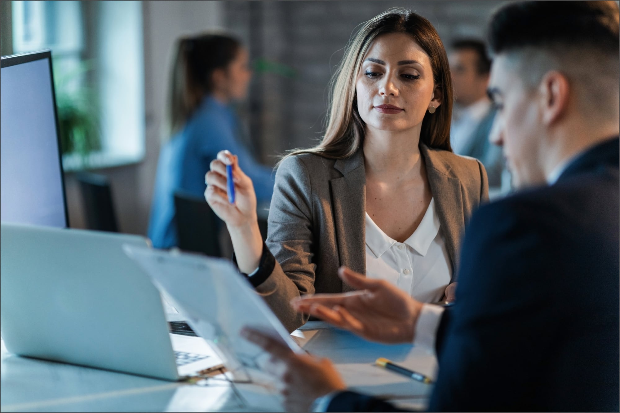 Envío de remesas bloqueado: qué dice el proyecto de ley de Arizona que impide a migrantes el acceso a los bancos