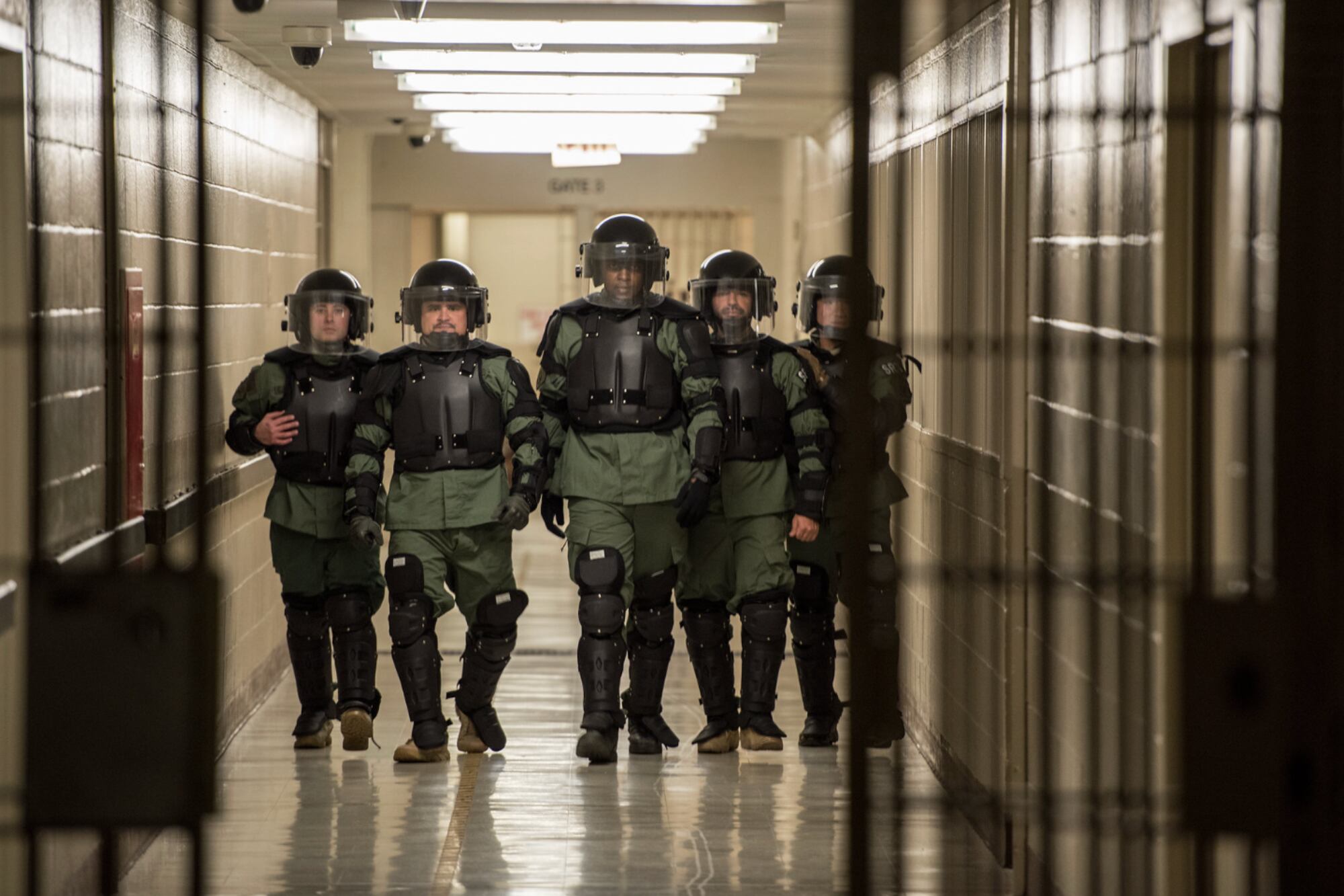 Una pareja ecuatoriana indocumentada elige permanecer en EE.UU. pese al temor a las redadas del ICE