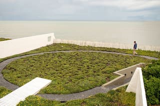 3 propuestas de diseño, paisaje y refugio frente al mar