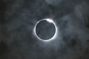 Esta noche hubo eclipse lunar: cómo nos afecta, signo por signo