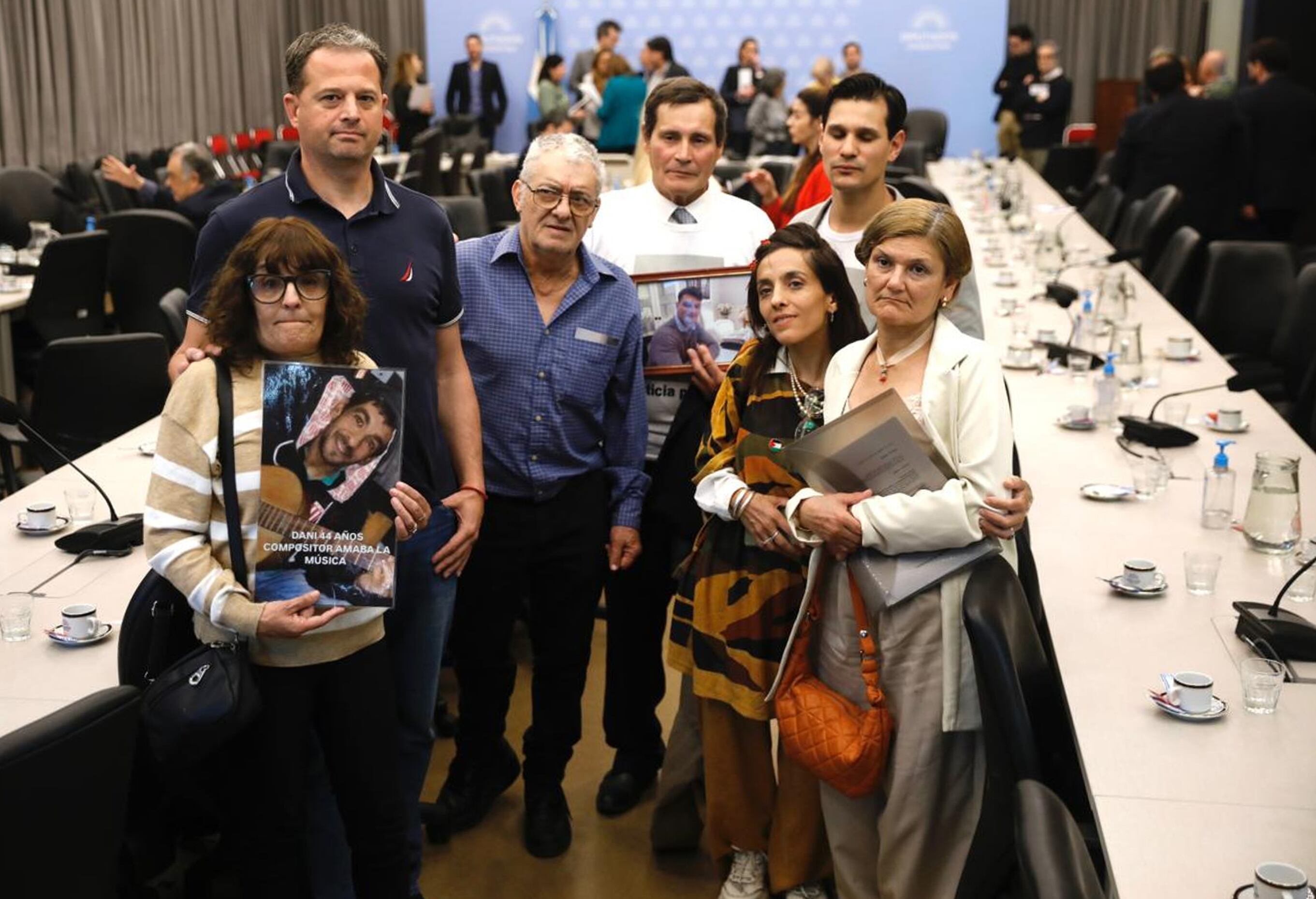 Familiares de fallecidos en la Comisión investigadora del fentanilo