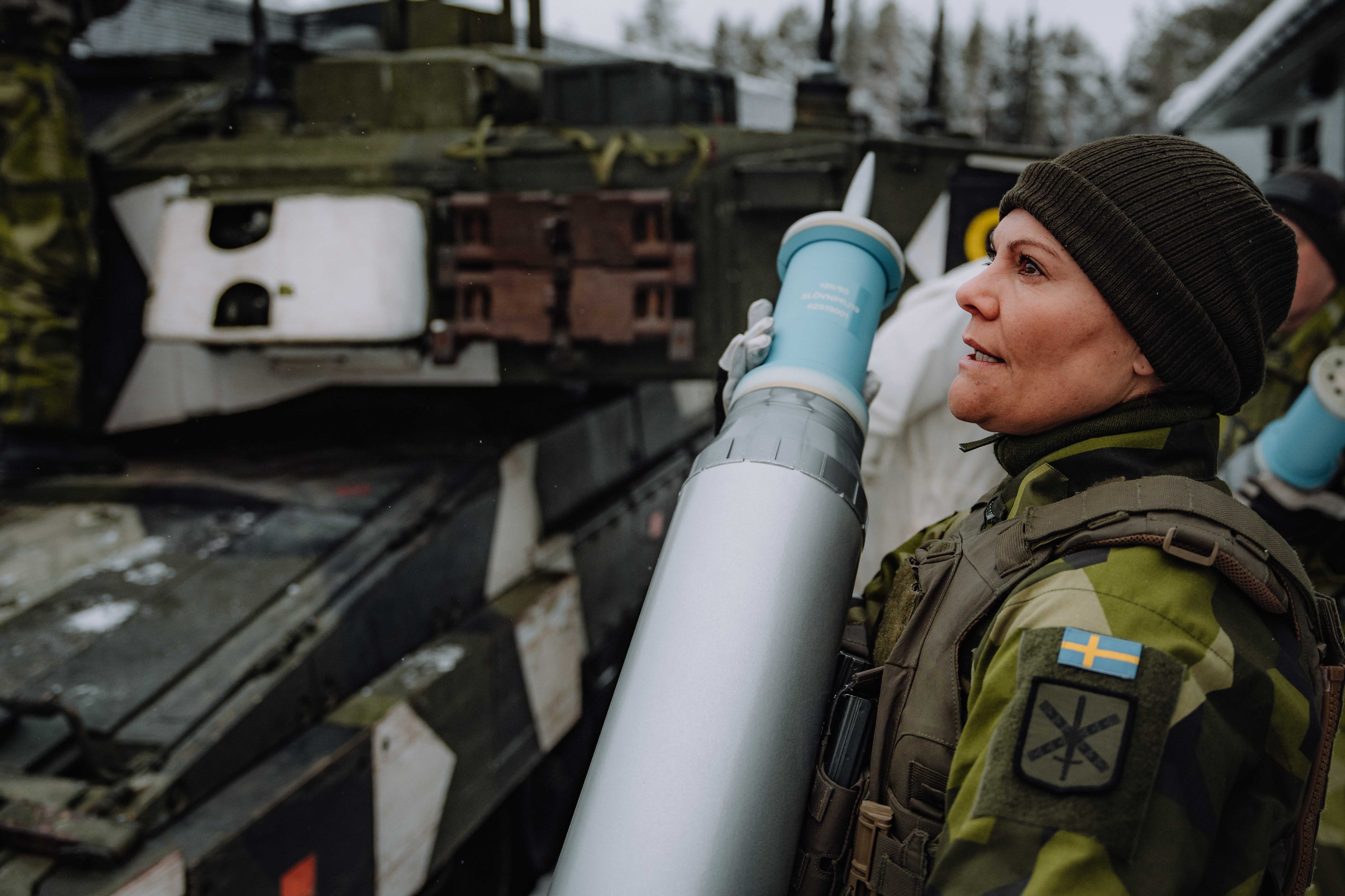 Aprendió a disparar fusiles automáticos, utilizar artillería pesada y completó circuitos complicados en tierra y agua