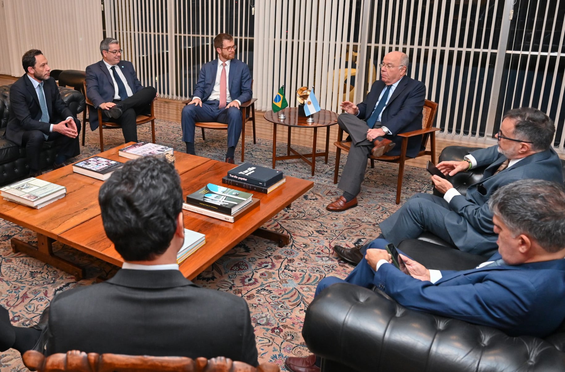 Legisladores argentinos como Maximiliano Ferraro, Germán Martínez y Nicolás Massot, reunidos con autoridades de Brasil
