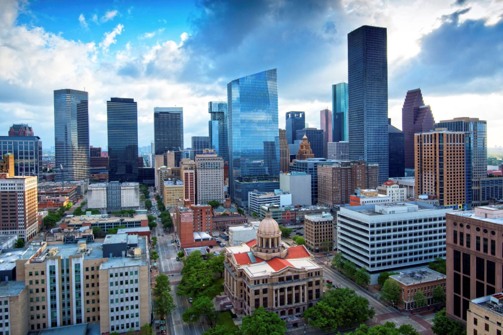 Adultos mayores y discapacitados recibirán exención adicional de US$60.000 mil (antes US$10.000) bajo SB23