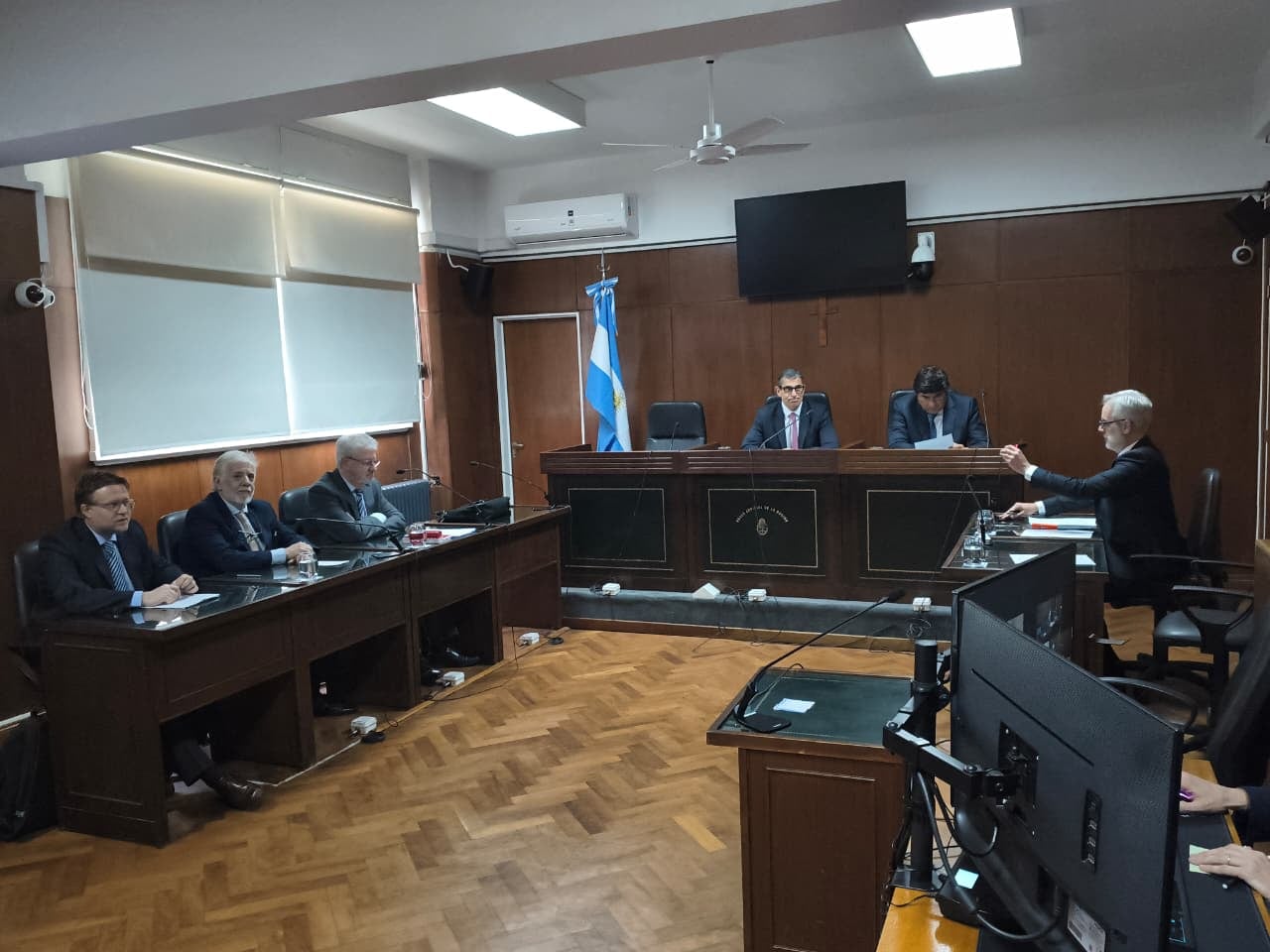 Juicios contra Cristina Kirchner y su hijo Máximo por los casos Los Sauces y Hotesur
