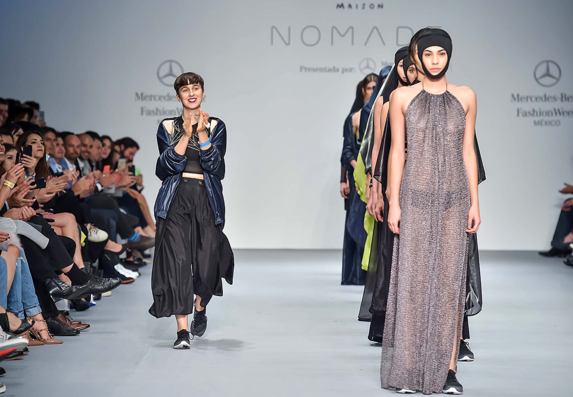 Anabella ganó el Fashion Edition Buenos Aires en Faena Buenos Aires. Ese reconocimiento le permitió presentar su primera colección en pasarela. Luego llegaron presentaciones en Buenos Aires Fashion Week y Mercedes-Benz Fashion Week México.
