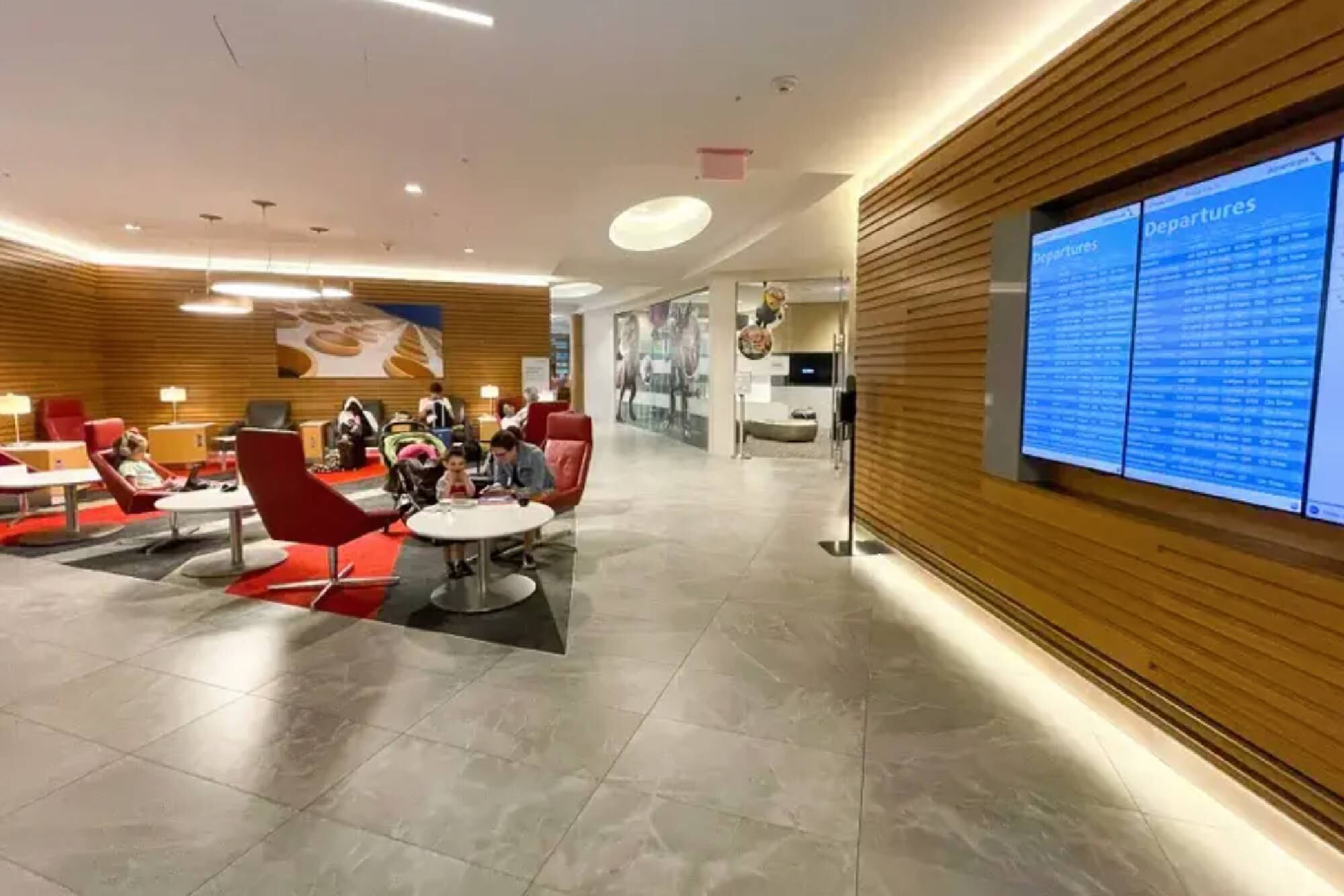 Sala Admirals Club de American Airlines en el Aeropuerto de Miami