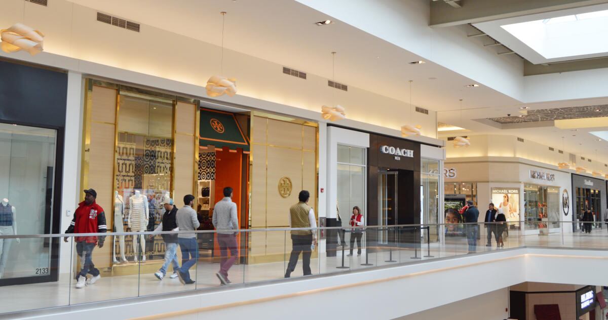 Tiene una ubicación estratégica al estar a cinco minutos del Aeropuerto Internacional O'Hare