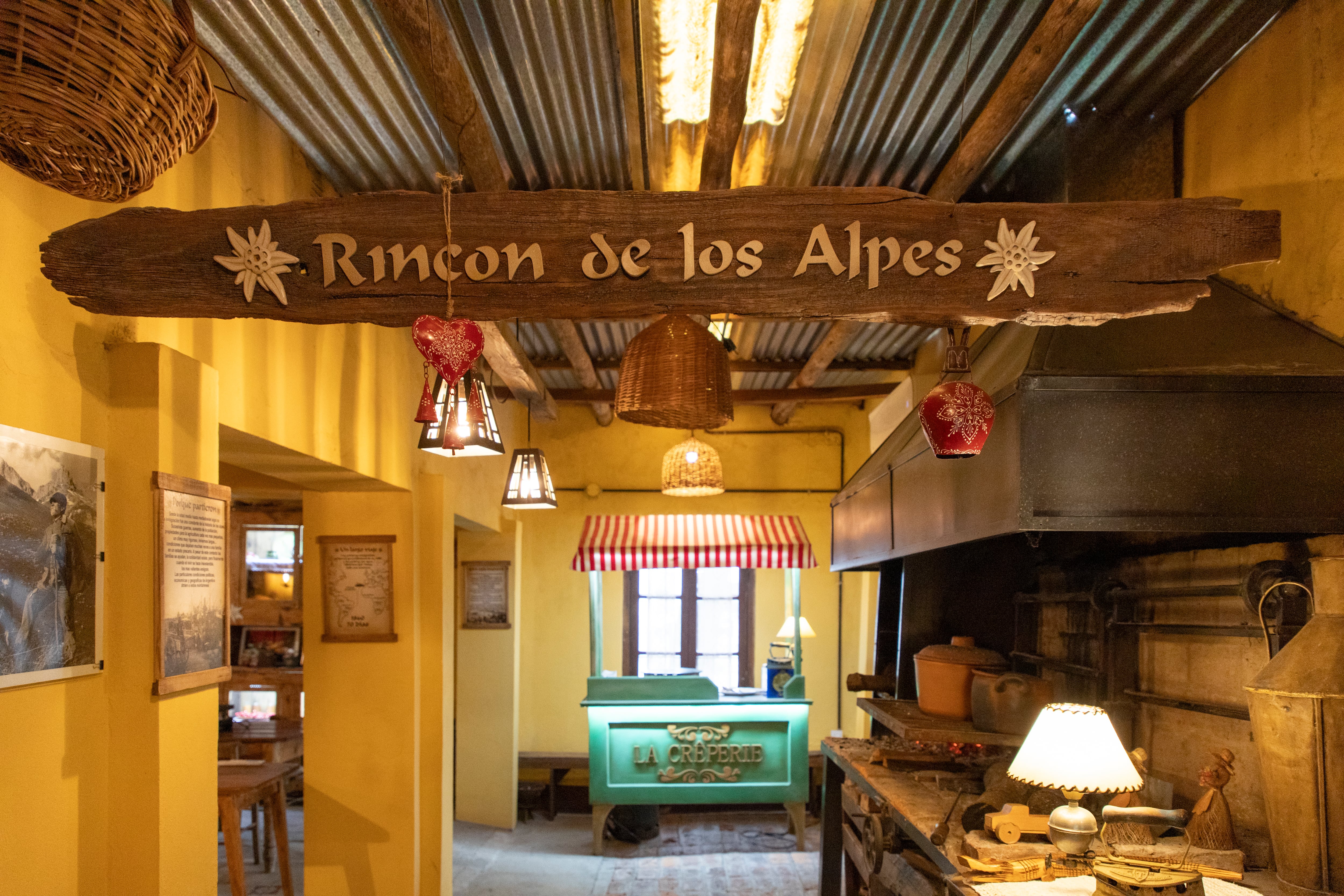 Crepes y comida a la olla, entre los platos más pedidos de Almacén Don Leandro.
