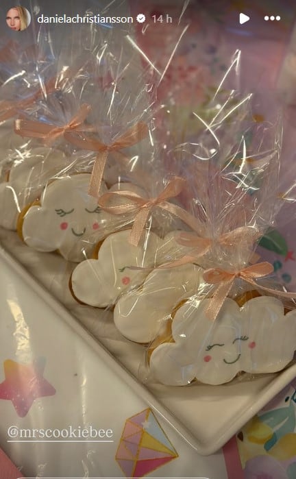 El primer plano de la decoración del cumpleaños