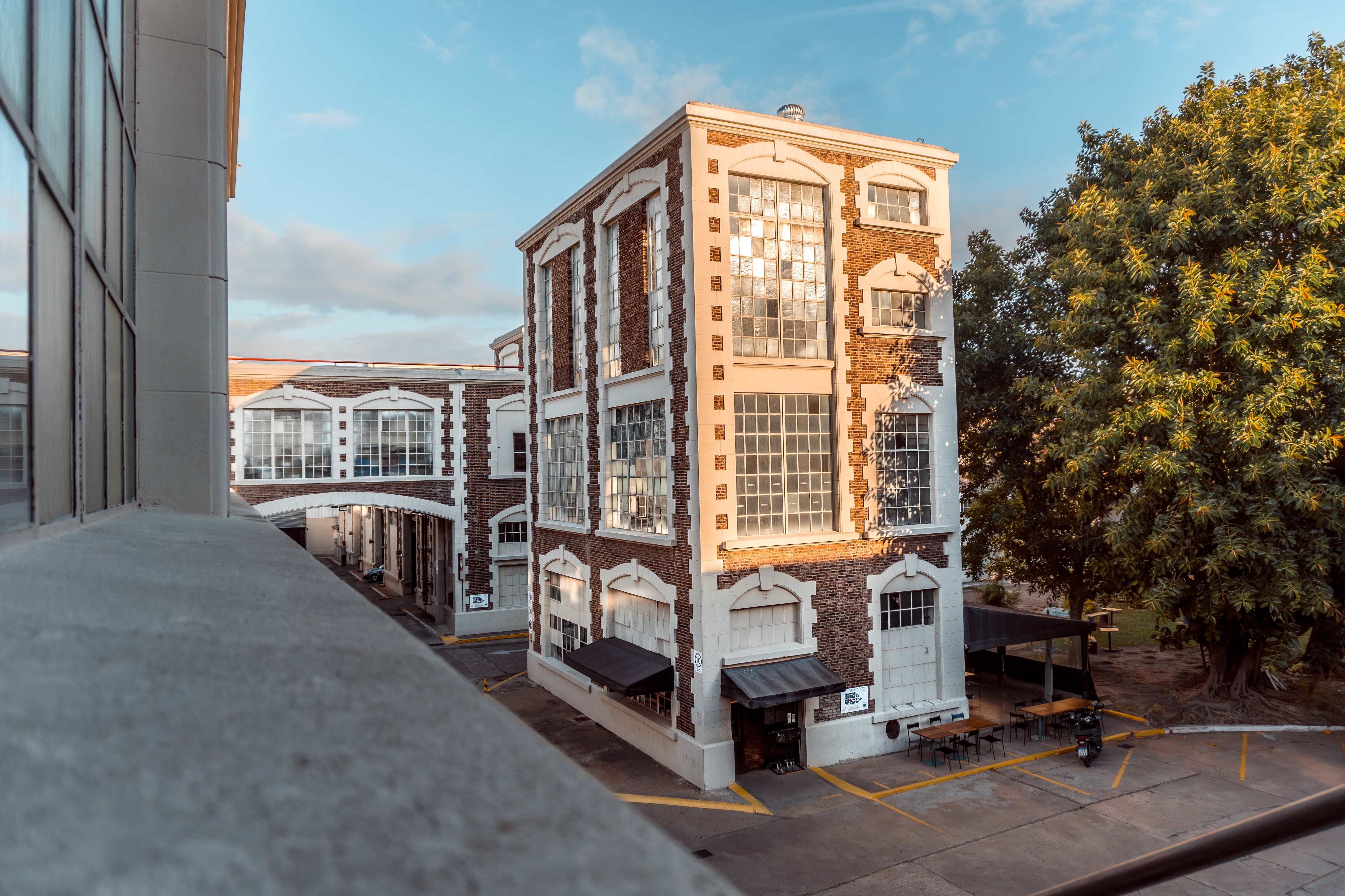 Joyas patrimoniales: siete experiencias para disfrutar hoteles y casonas con historia 8 En esta torre ladrillera de La Paternal se acopiaba algodón
