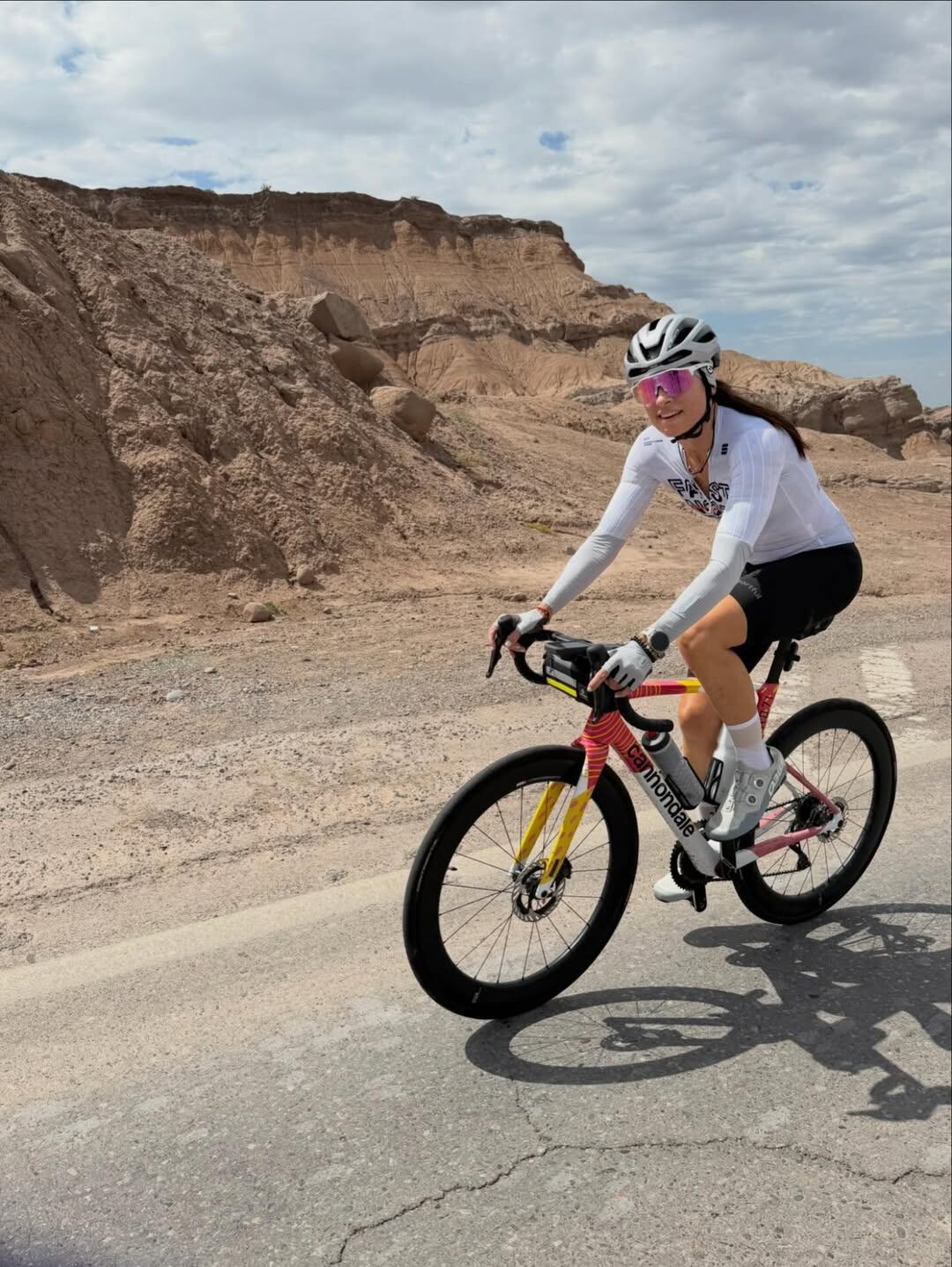 La extenista también recorrió San Juan en bicicleta (Foto: Instagram @sabatinigaby)