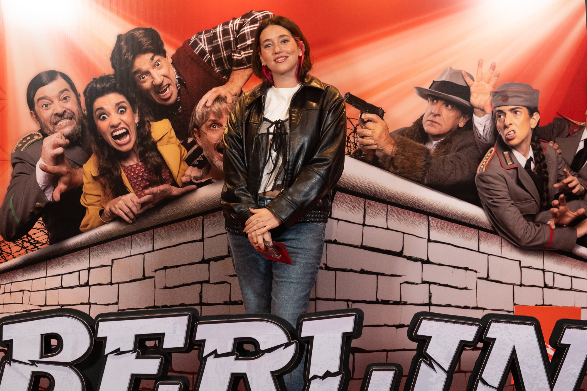 Noches de estreno: una novia orgullosa, un productor enamorado y una cumbre de comediantes en la calle Corrientes 20 Otra de las celebridades invitadas a esta primera función fue Leti Siciliani