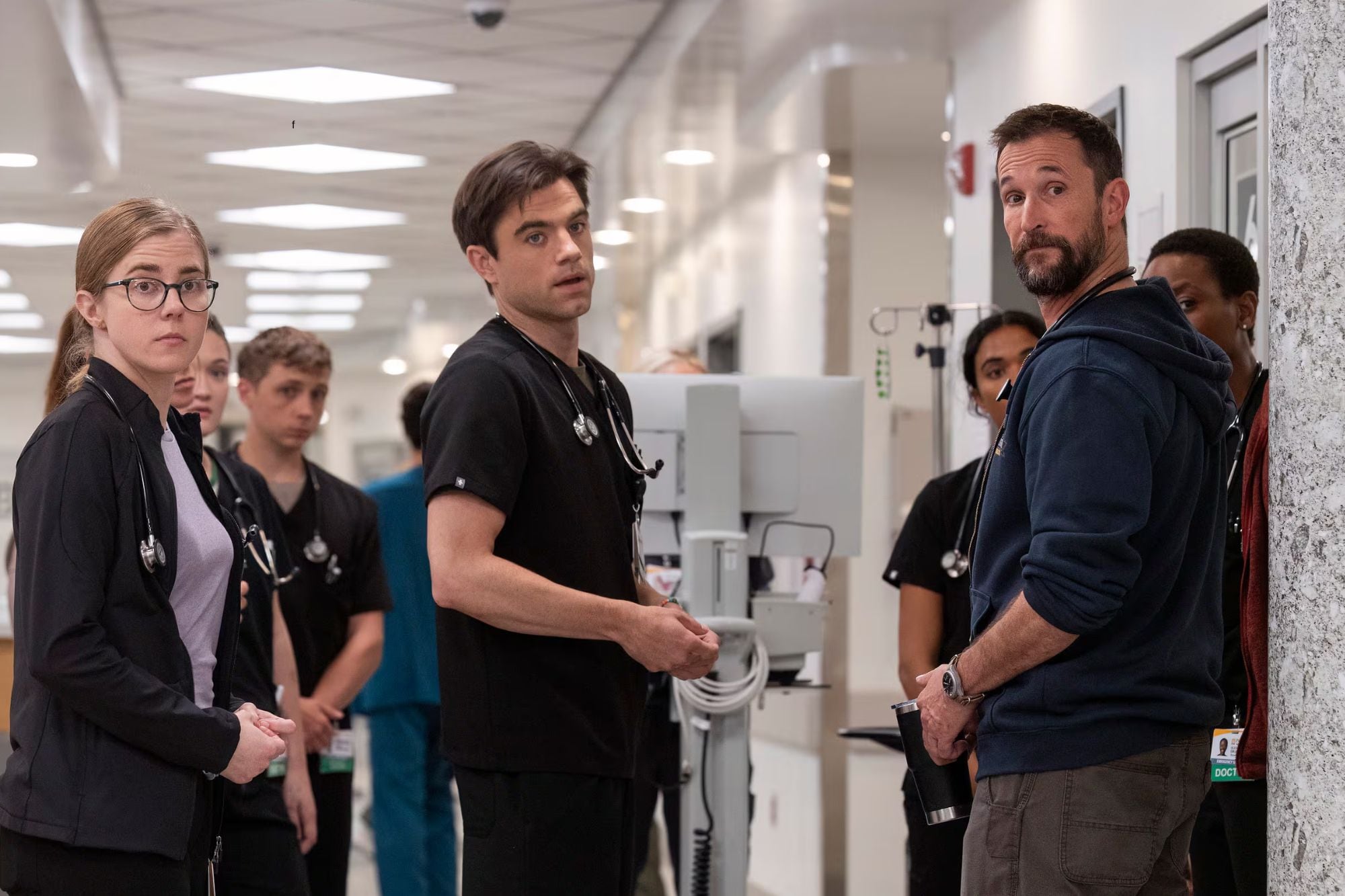 Noah Wyle hace historia: es el primer actor en ganar los cinco premios más importantes de la TV en una sola temporada 8 Además de protagonista, asumió el rol de productor ejecutivo y guionista del proyecto