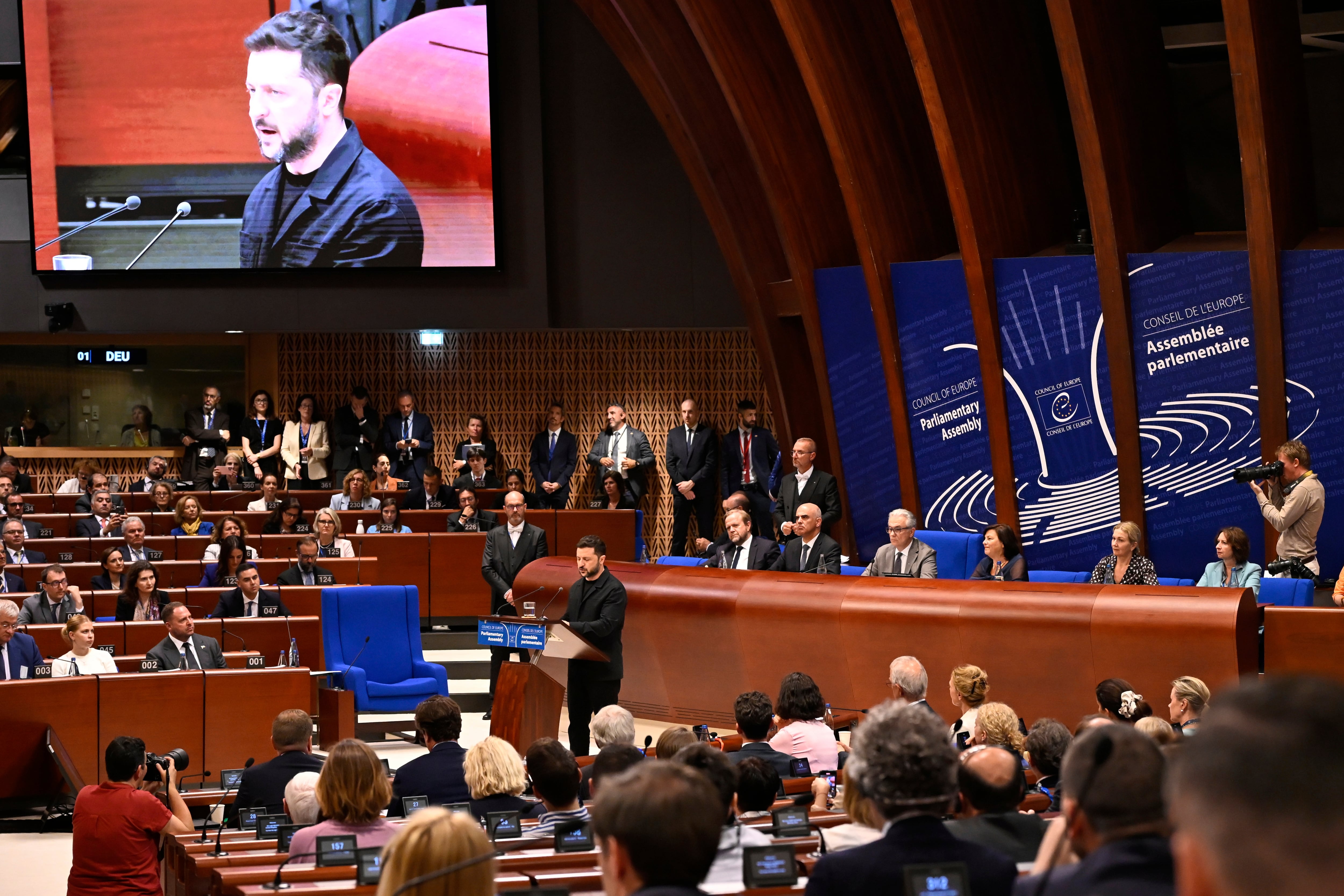 El presidente de Ucrania, Volodimir Zelensky, pronuncia un discurso ante el Consejo de Europa (Archivo)