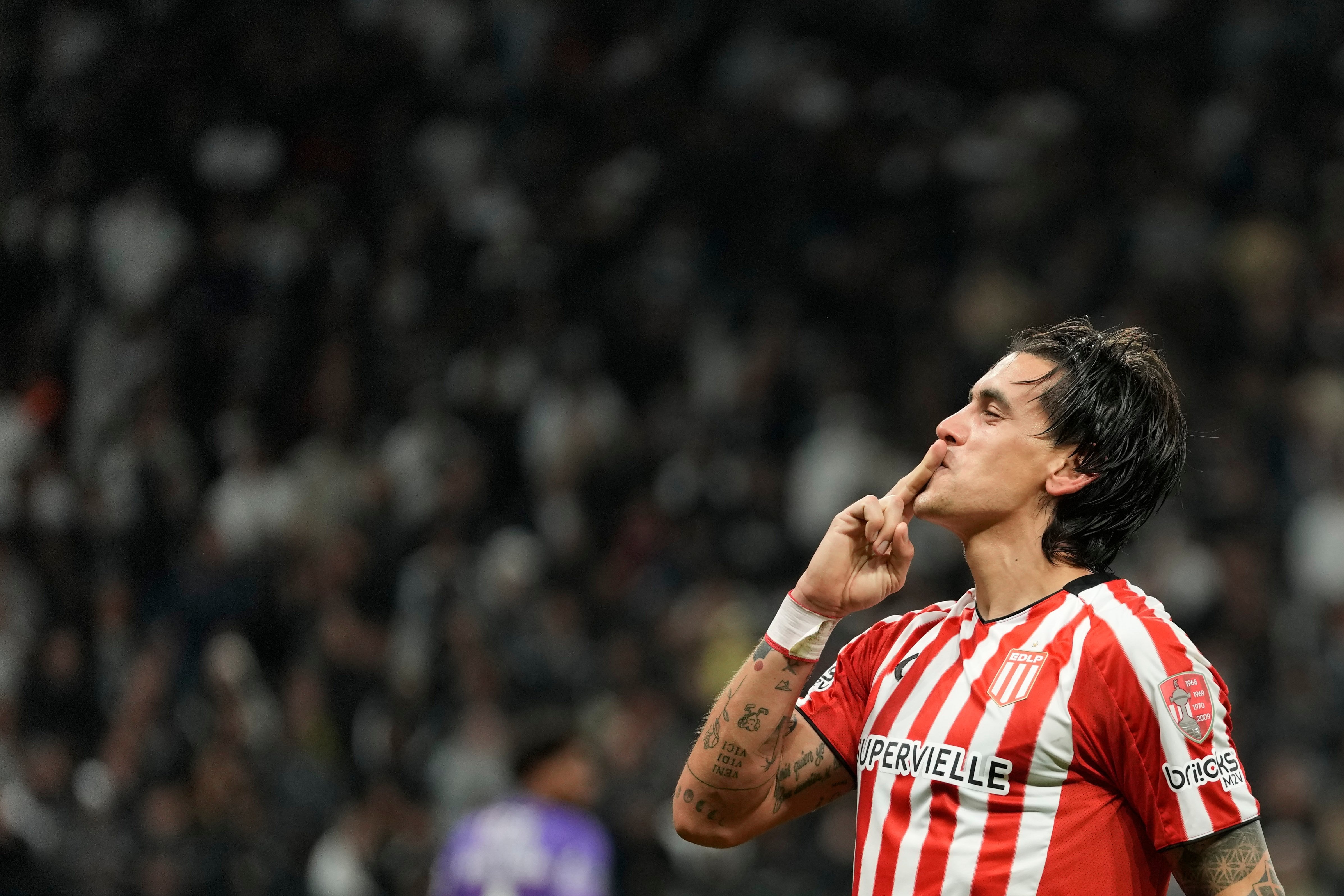 Alexis Castro silenció con su estocada a los torcedores de Corinthians; Estudiantes protagonista de otra noche inolvidable de Copa Libertadores