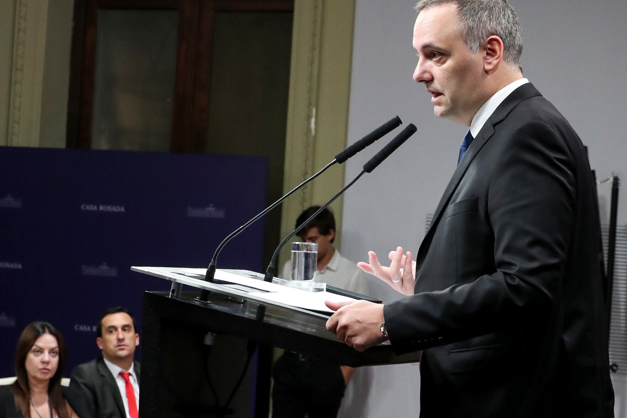 Adorni y Pettovello
