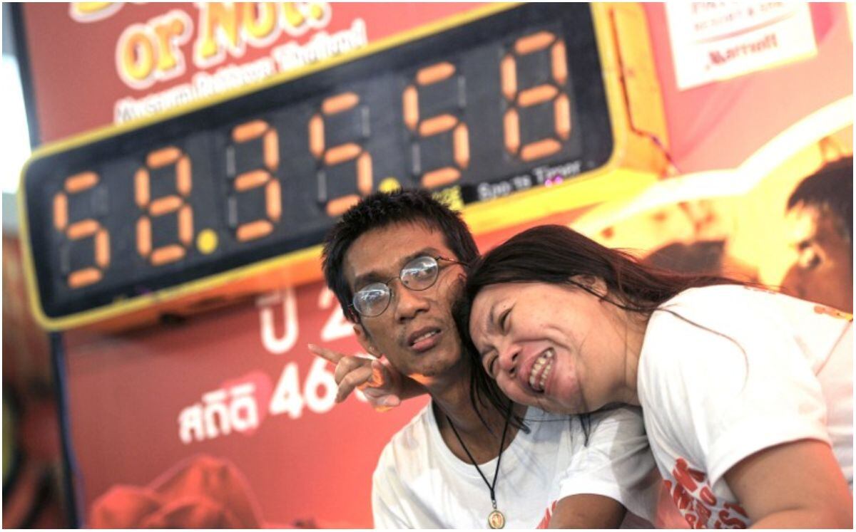 El beso récord de la pareja tailandesa fue de más de 58 horas