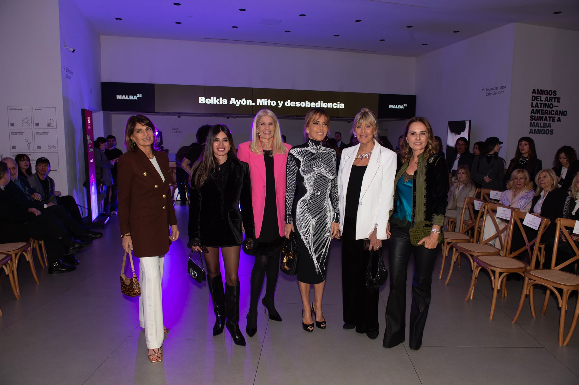 Teresa Calandra, Gina Vargas de Roemmers, Evelyn Scheidl, Patricia della Giovampaolla, Marcela Gotlib y Nathalie Sielecki