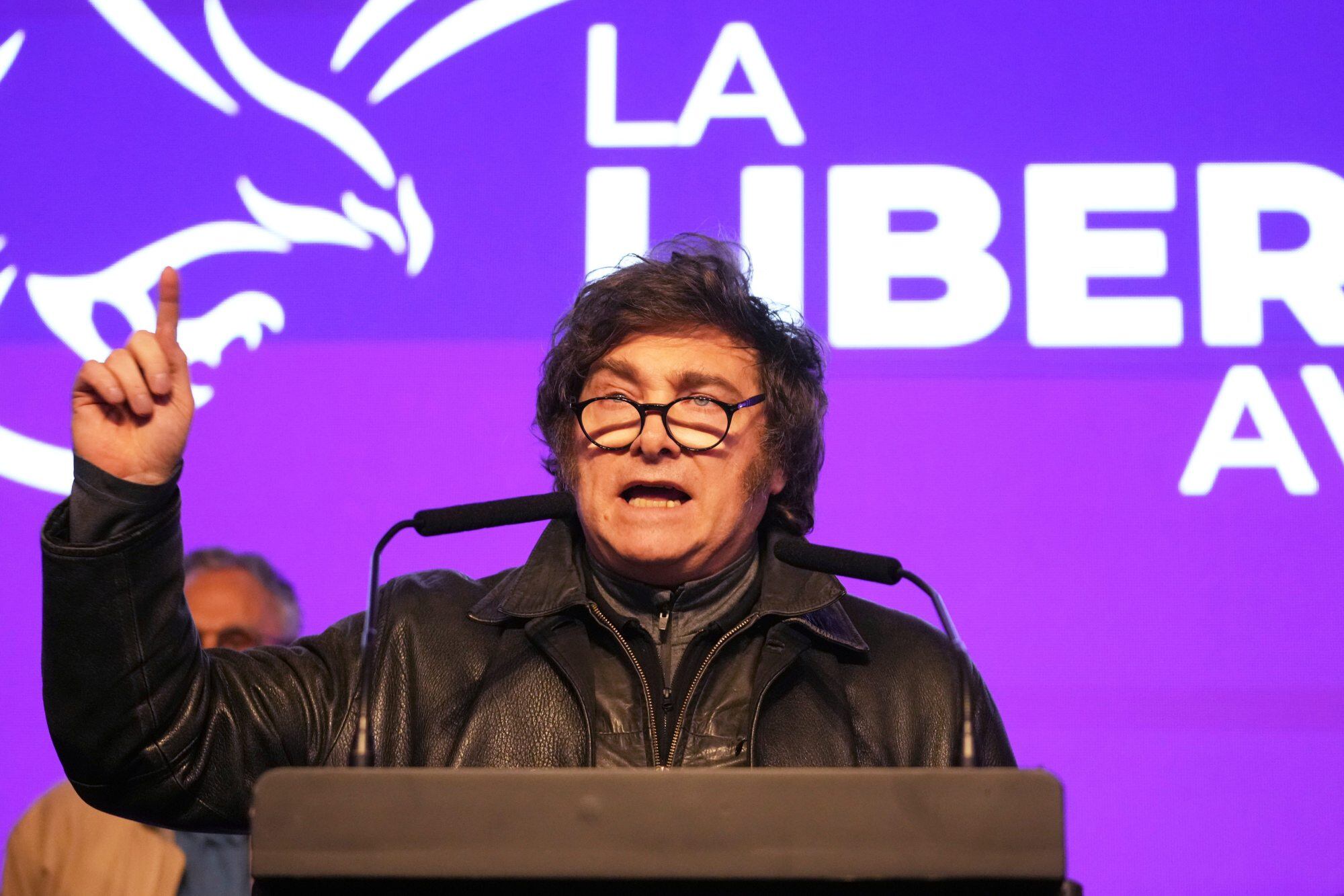 Una suma de serias equivocaciones deja en una situación de mayor fragilidad a la administración de Milei