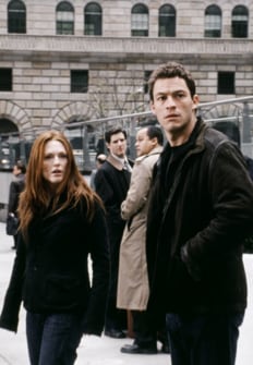 La película sigue la historia de Telly Paretta, una madre que vive sumida en el dolor tras perder a su hijo de 8 años en un accidente aéreo