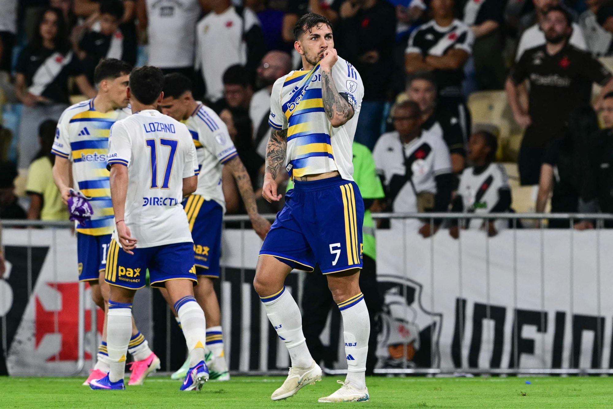 Leandro Paredes empezó en el banco, ingresó con apenas 11 días de recuperación de un desgarro y le dio a Boca un triunfo inolvidable
