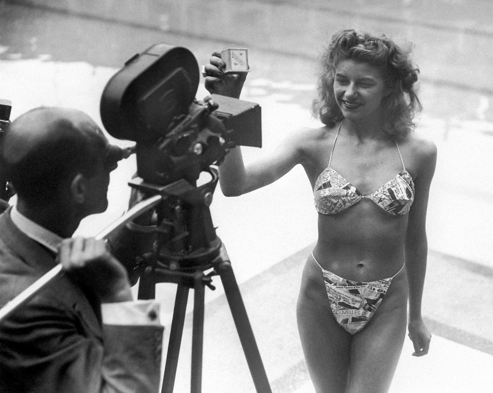 El 5 de julio de 1946, Michelle Bernardini, una bailarina del Casino de París, presentó la primera bikini de la historia