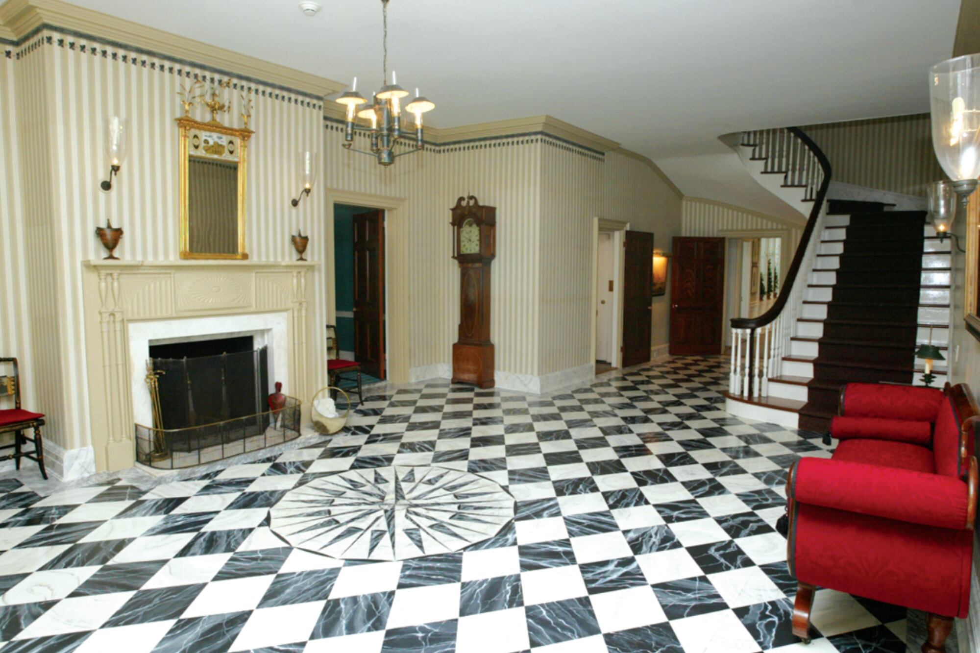 El interior de la Mansion Gracie muestra un diseño tradicional