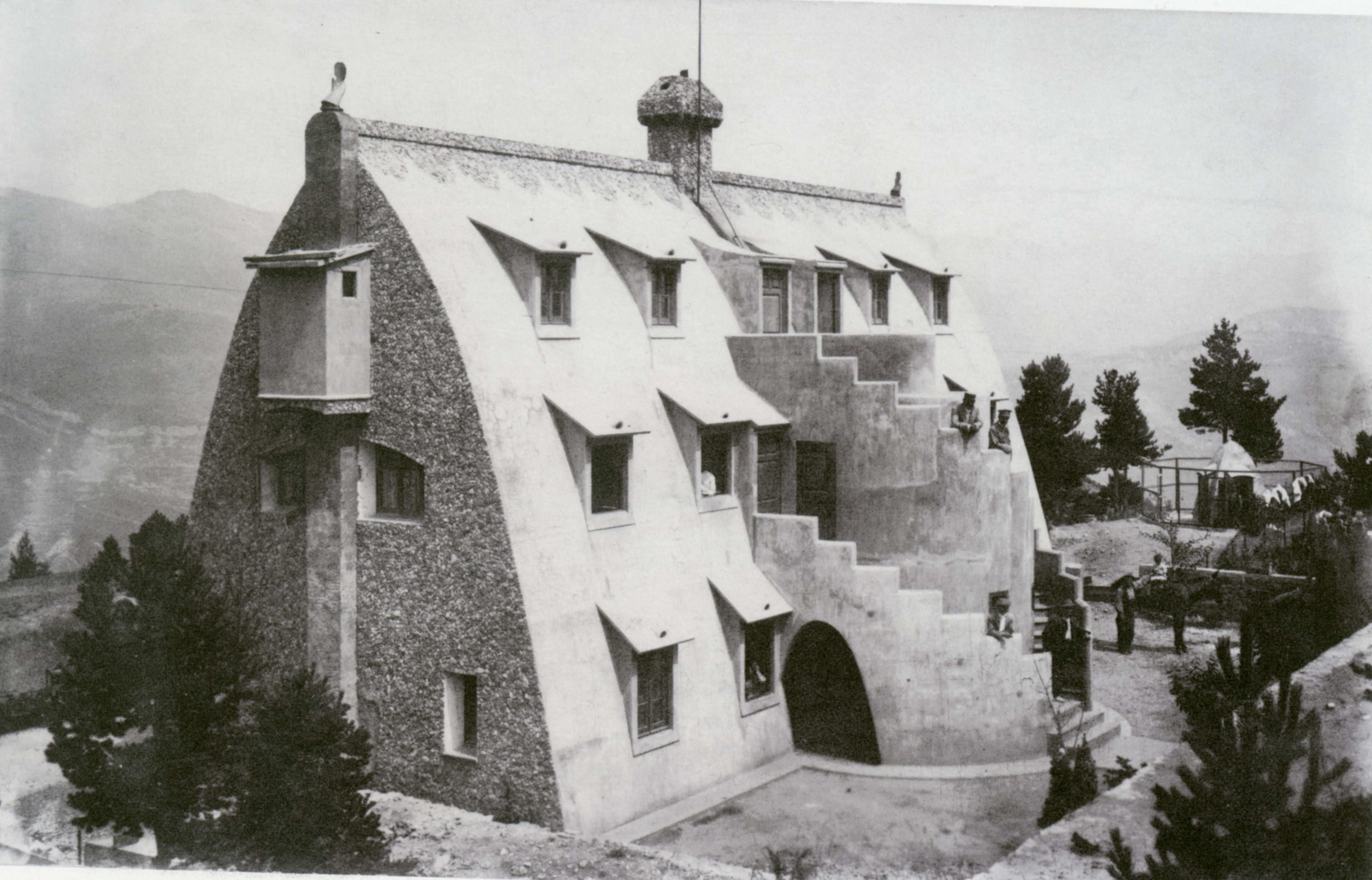 La confirmación de que el Chalet del Catllaràs es una obra de Gaudí representa una oportunidad “excepcional” para todos los amantes de su obra