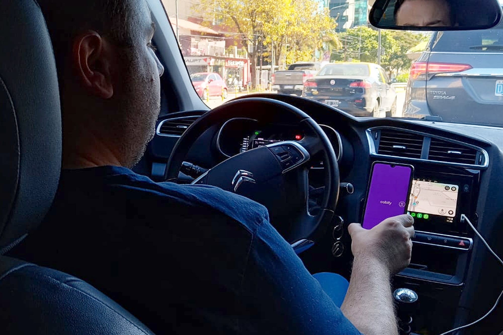 Desde Cabify dicen que los hitos clave que aceleraron la incorporación de conductores fueron la expansión federal a nuevas ciudades y la integración del taxi