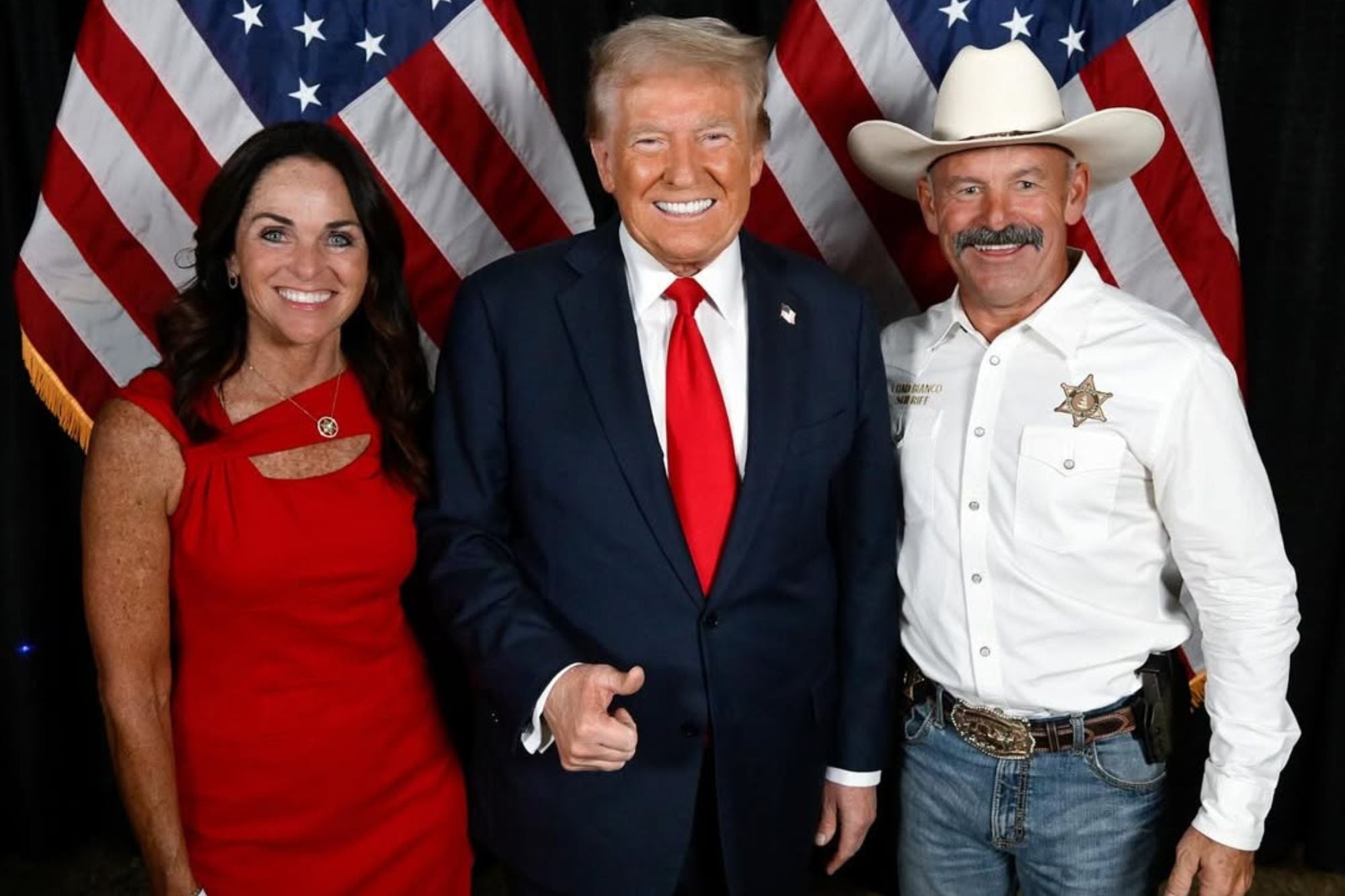 Sheriff Republicano Cercano a Trump Busca Gobernar California en 2026