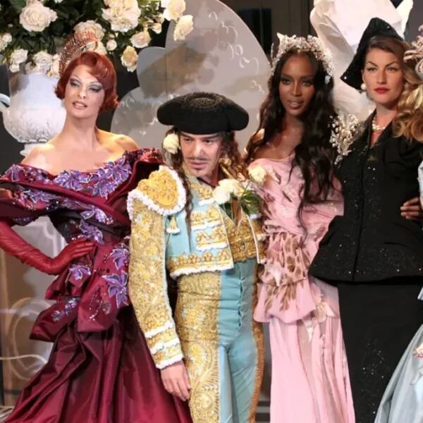 Galliano, vestido de torero sobre la pasarela de Dior, en la cima de su carrera