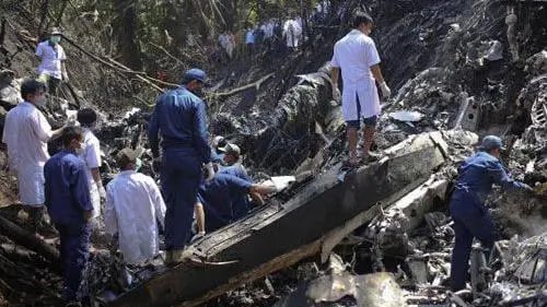 El avión en el que iban Willem y Annette cayó en la montaña Ô Kha, al sureste de Vietnam