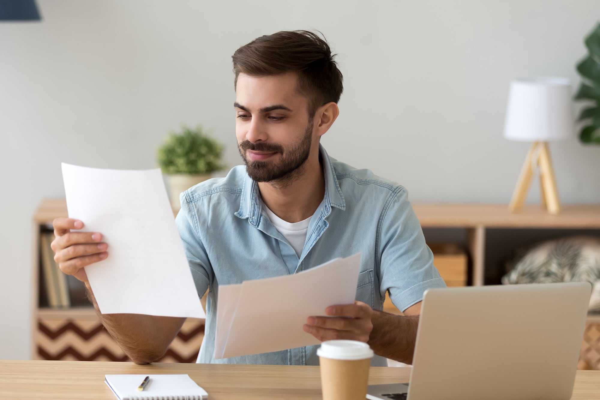 Las personas que trabajan un día feriado en la Argentina reciben una remuneración especial