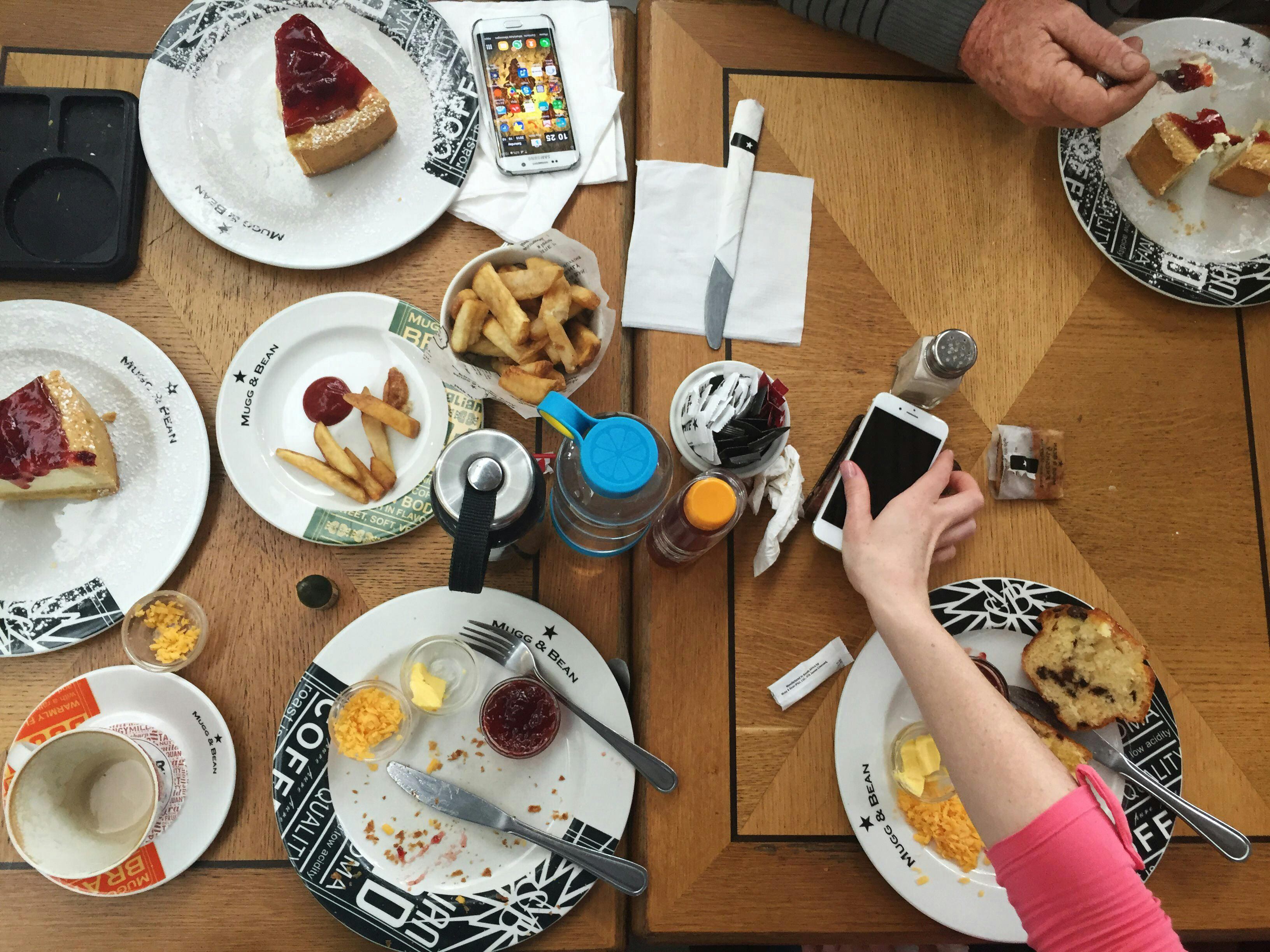 Para el experto es fundamental comer despacio (Foto de carácter ilustrativo: PEXELS)