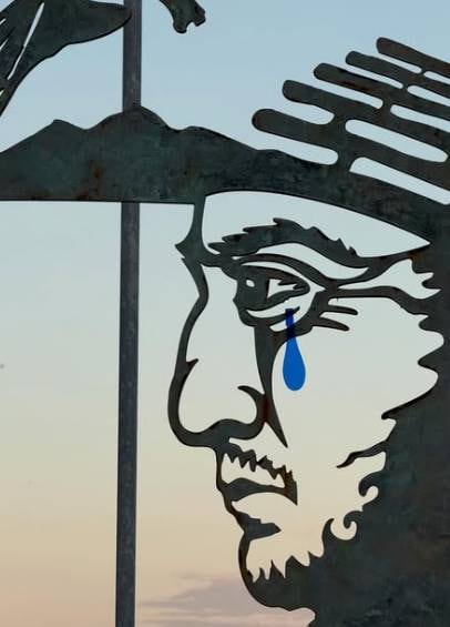 Después de la polémica por el sable corvo: intervinieron una figura de San Martín en San Lorenzo .