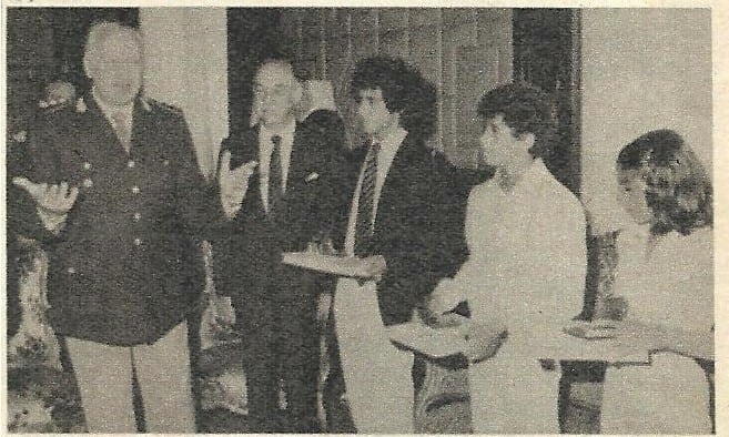 Tras ganar el Orange Bowl 1981, Argüello (con saco y corbata) fue recibido por el presidente de facto Leopoldo Galtieri; también asistieron Agustín Garizzio (campeón Sub 12) y Gaby Sabatini