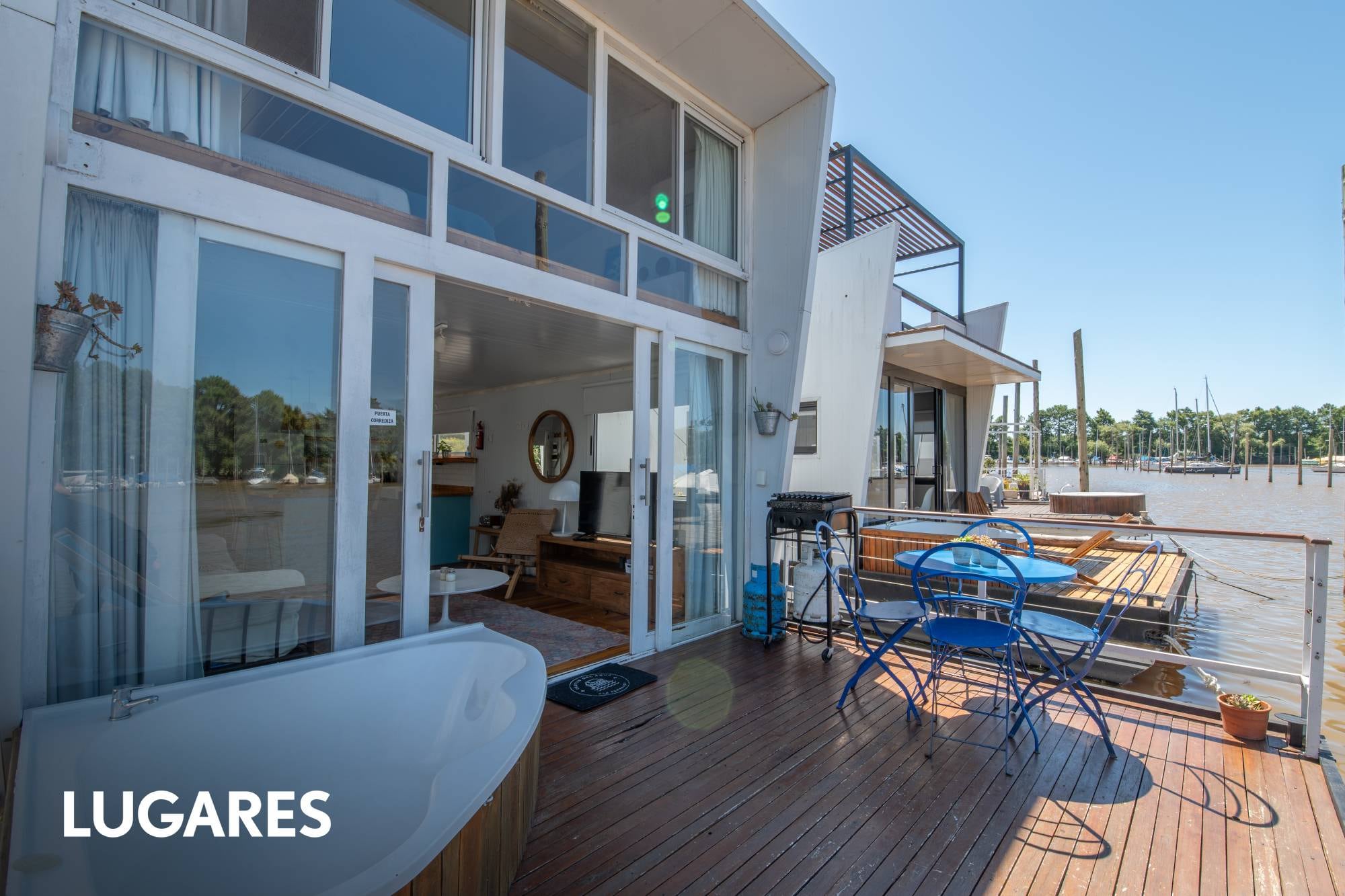 Dormir sobre el río: así son las casitas flotantes del Delta que invitan a desconectar