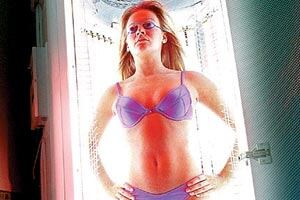 Los autores del estudio están preocupados por la creciente popularidad de las camas solares entre los jóvenes