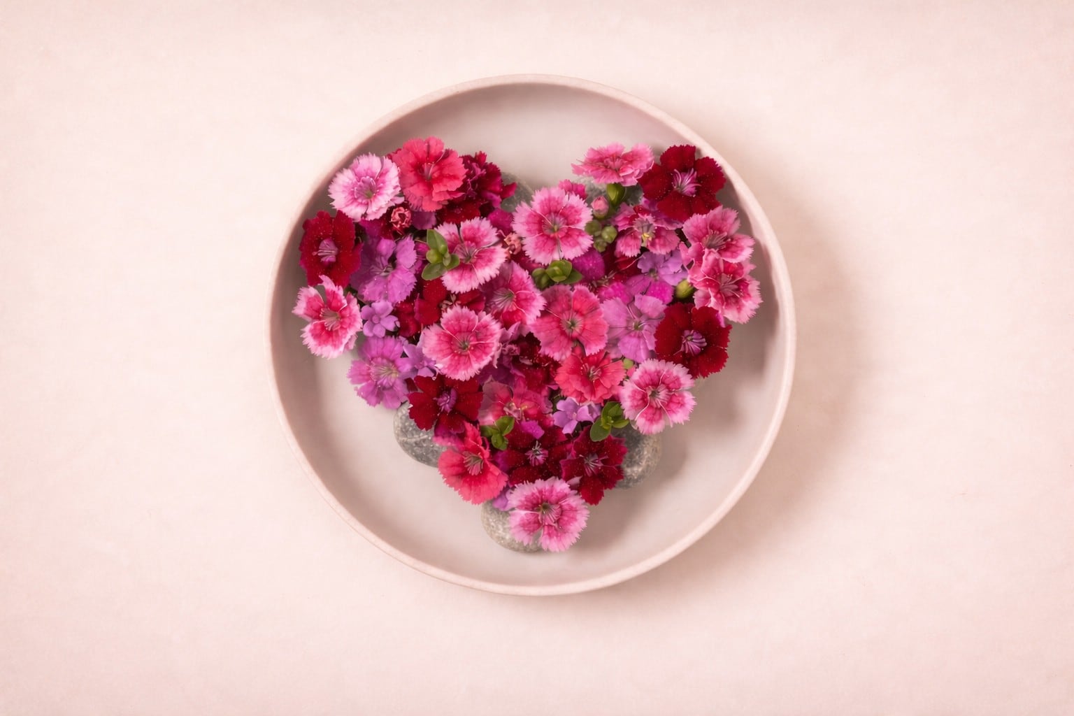 Hace cuatro años, en una playa de Reino Unido, Phillip le pidió casamiento a su mujer: “Fue entre piedra y piedra, y me dijo que sí”, recuerda.