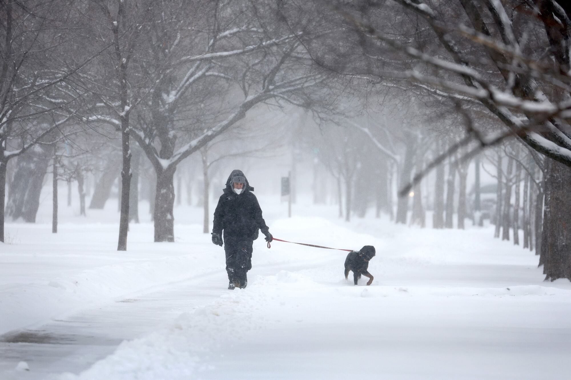 El NWS Chicago mantuvo chances bajas de nevadas ligeras o pasajeras para la primera parte del jueves